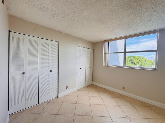 500 EXECUTIVE CENTER Drive 4A, West Palm Beach, FL 33401
