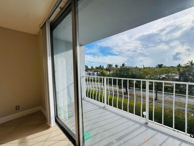 500 EXECUTIVE CENTER Drive 4A, West Palm Beach, FL 33401