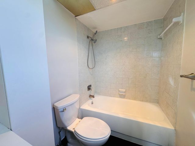 500 EXECUTIVE CENTER Drive 4A, West Palm Beach, FL 33401