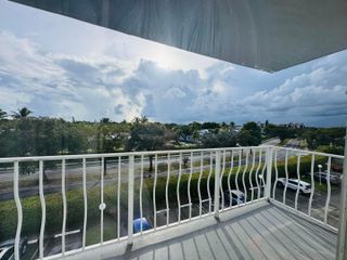 500 EXECUTIVE CENTER Drive 4A, West Palm Beach, FL 33401