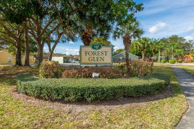 4699 Orleans Court C, West Palm Beach, FL 33415