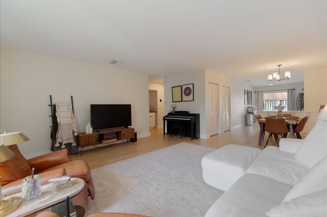 4699 Orleans Court C, West Palm Beach, FL 33415