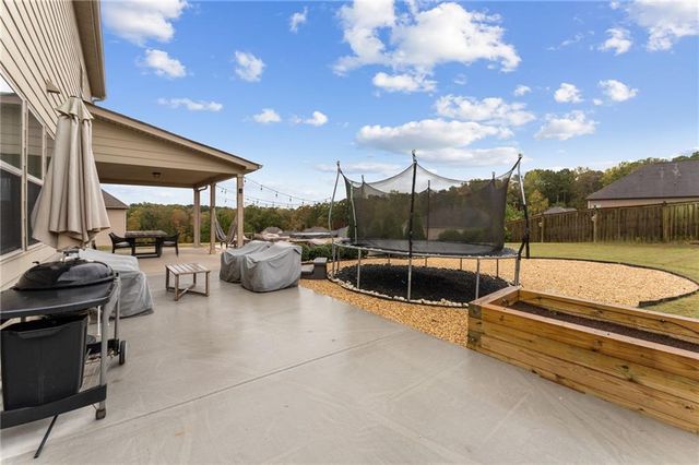 88 Water Oak Drive, Acworth, GA 30101