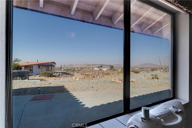1388 N Jemez Trail, Landers, CA 92285