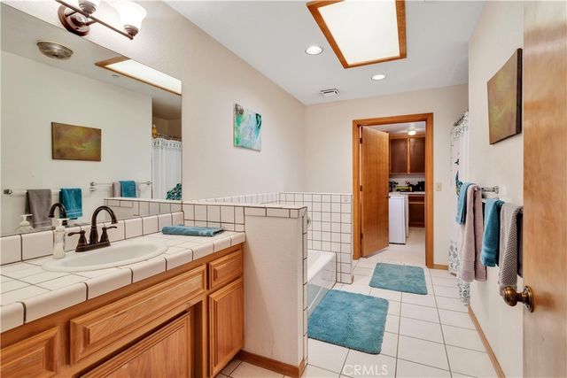 1388 N Jemez Trail, Landers, CA 92285