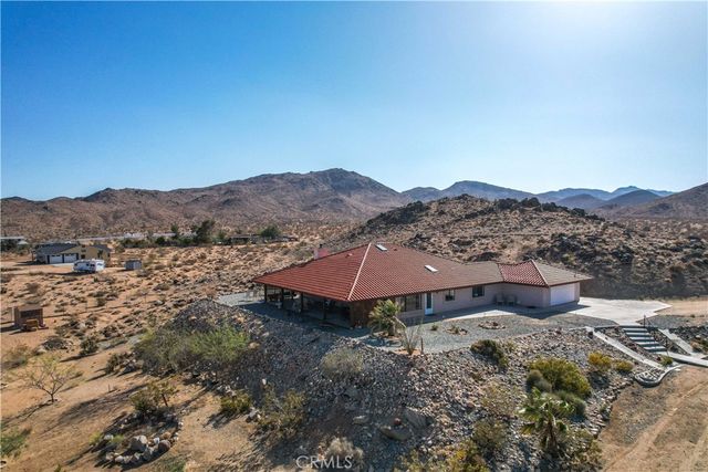 1388 N Jemez Trail, Landers, CA 92285