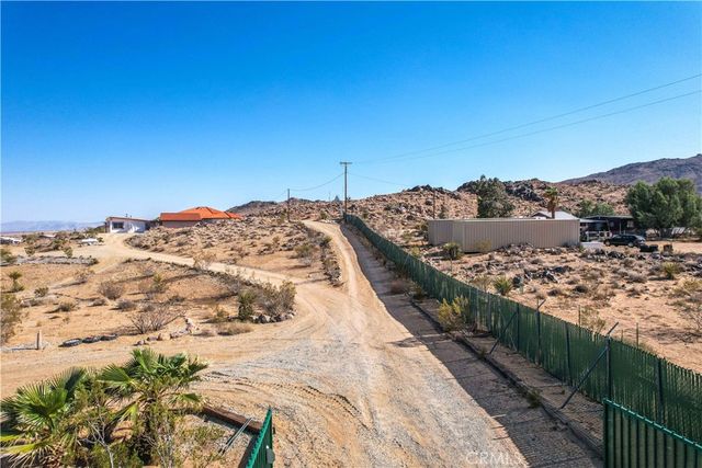 1388 N Jemez Trail, Landers, CA 92285