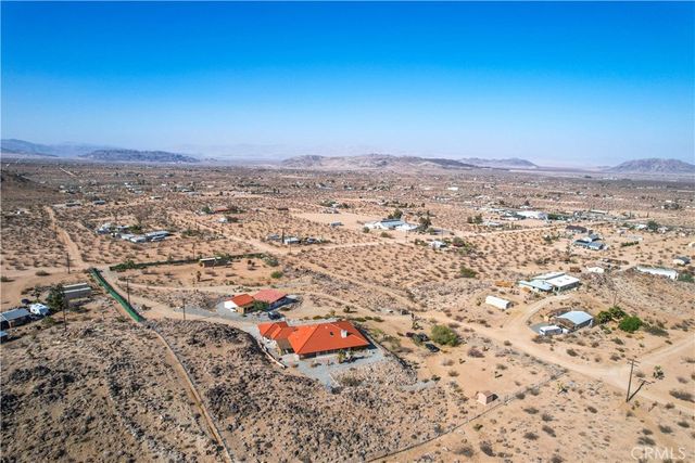 1388 N Jemez Trail, Landers, CA 92285