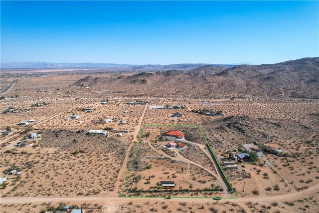 1388 N Jemez Trail, Landers, CA 92285