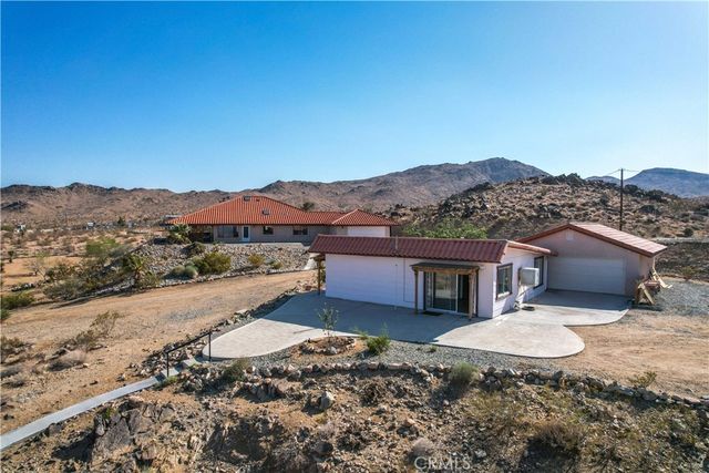 1388 N Jemez Trail, Landers, CA 92285