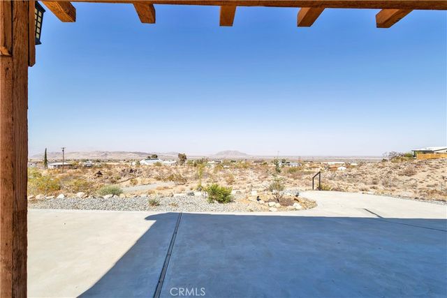 1388 N Jemez Trail, Landers, CA 92285