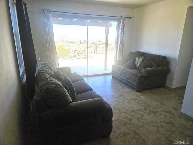 1388 N Jemez Trail, Landers, CA 92285