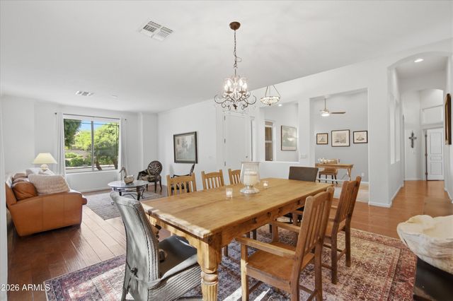 218 W VINEDO Lane, Tempe, AZ 85284