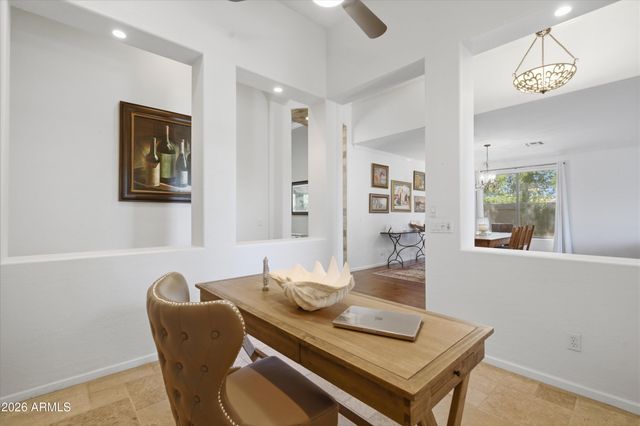 218 W VINEDO Lane, Tempe, AZ 85284