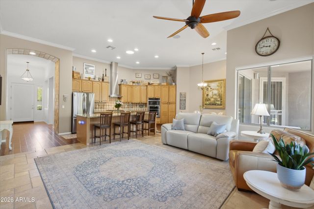 218 W VINEDO Lane, Tempe, AZ 85284
