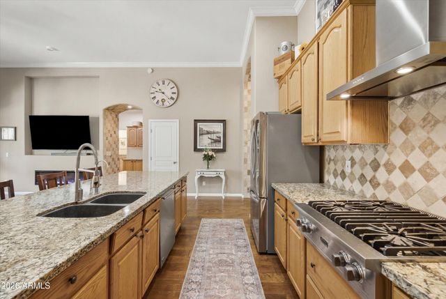 218 W VINEDO Lane, Tempe, AZ 85284