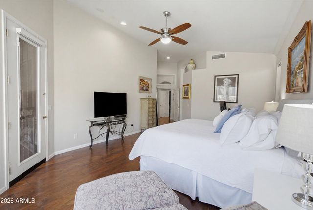 218 W VINEDO Lane, Tempe, AZ 85284