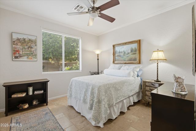 218 W VINEDO Lane, Tempe, AZ 85284