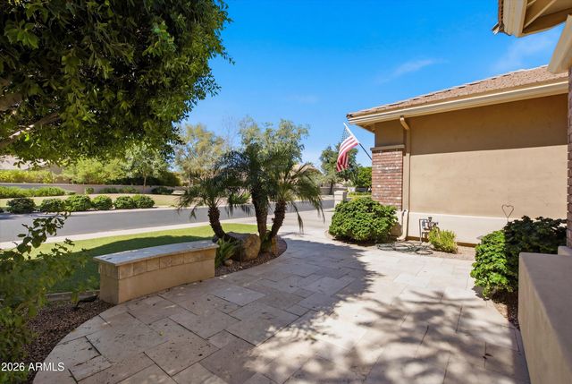 218 W VINEDO Lane, Tempe, AZ 85284