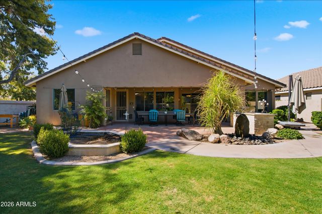 218 W VINEDO Lane, Tempe, AZ 85284
