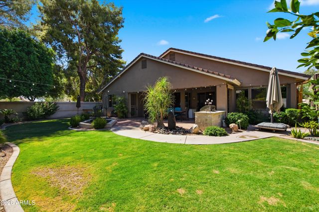 218 W VINEDO Lane, Tempe, AZ 85284