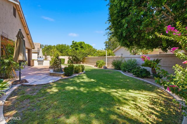 218 W VINEDO Lane, Tempe, AZ 85284