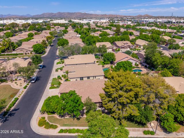 218 W VINEDO Lane, Tempe, AZ 85284