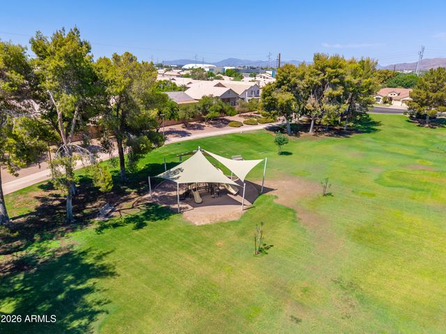 218 W VINEDO Lane, Tempe, AZ 85284