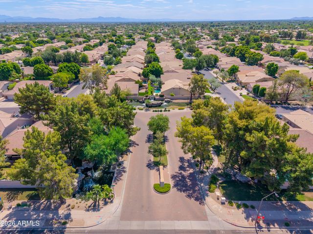 218 W VINEDO Lane, Tempe, AZ 85284