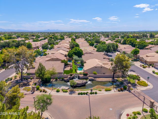 218 W VINEDO Lane, Tempe, AZ 85284