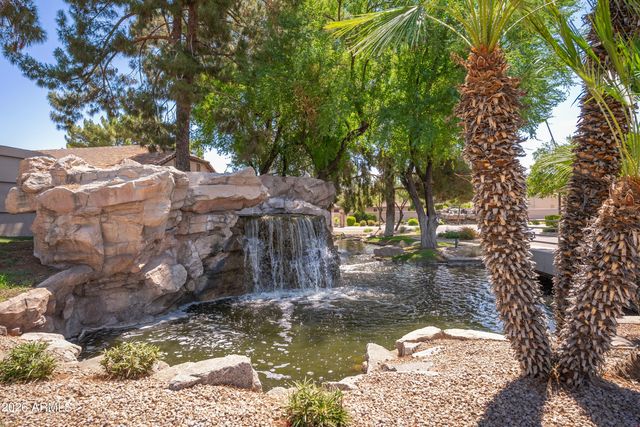 218 W VINEDO Lane, Tempe, AZ 85284