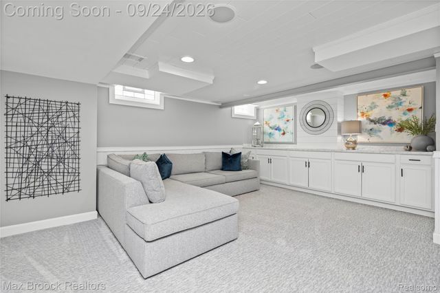 2516 Linwood Avenue, Royal Oak, MI 48073