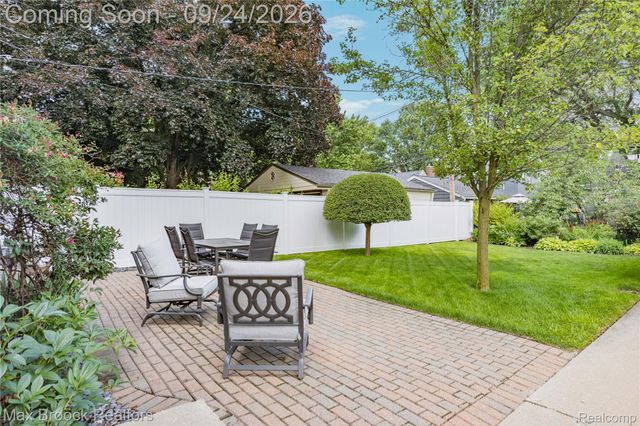 2516 Linwood Avenue, Royal Oak, MI 48073