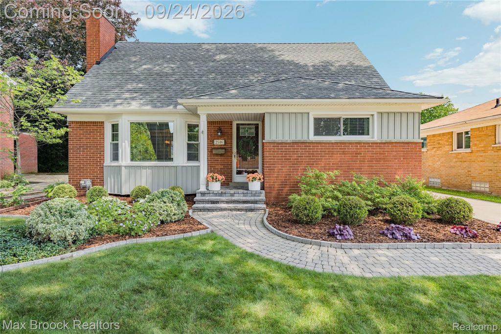 2516 Linwood Avenue, Royal Oak, MI 48073