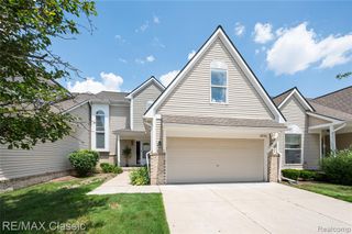 29790 Palmer Court, Farmington Hills, MI 48336