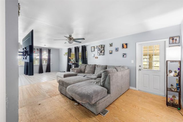 3822 ALICE DRIVE, Wesley Chapel, FL 33543