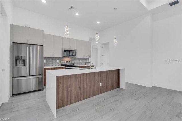 15401 AQUA CIRCLE, Port Charlotte, FL 33981