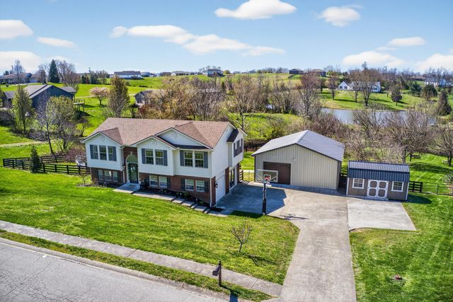 122 Saddlebrook Circle, Berea, KY 40403