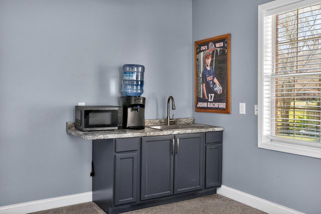 122 Saddlebrook Circle, Berea, KY 40403