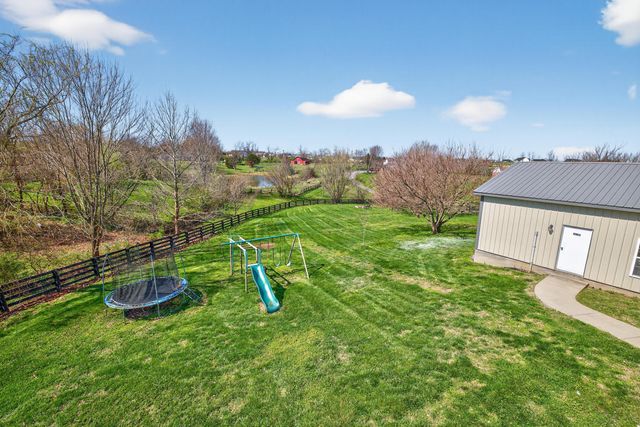 122 Saddlebrook Circle, Berea, KY 40403