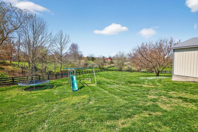 122 Saddlebrook Circle, Berea, KY 40403