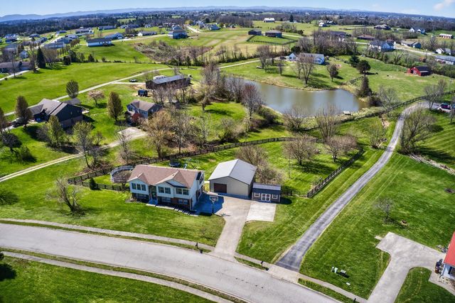 122 Saddlebrook Circle, Berea, KY 40403