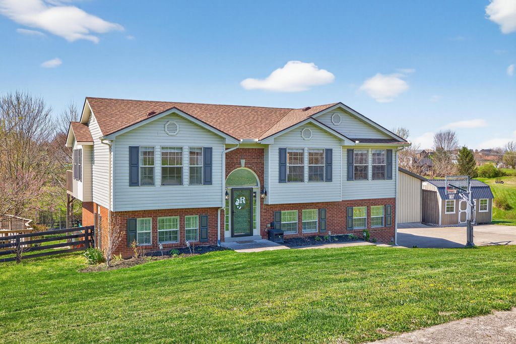122 Saddlebrook Circle, Berea, KY 40403