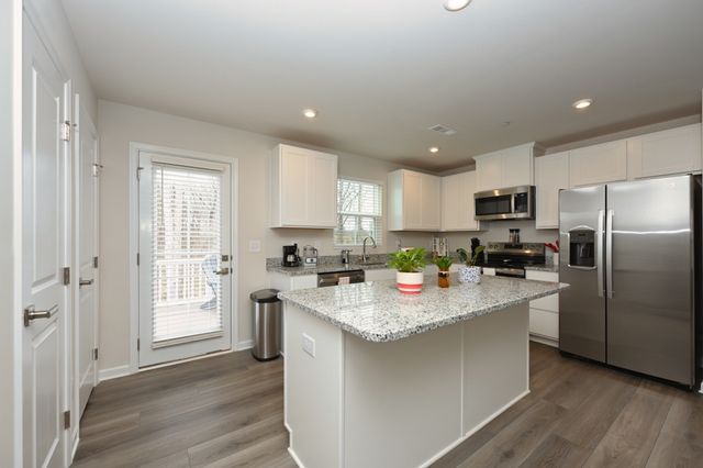 5068 Snow Owl Ct, Goodlettsville, TN 37072