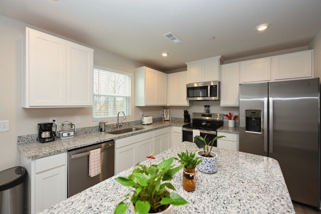 5068 Snow Owl Ct, Goodlettsville, TN 37072