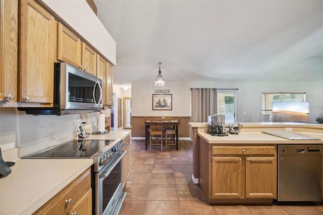 1560 GRAY COURT, Deltona, FL 32738