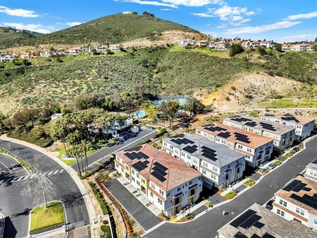 2822 Juniper Berry St, Spring Valley, CA 91977