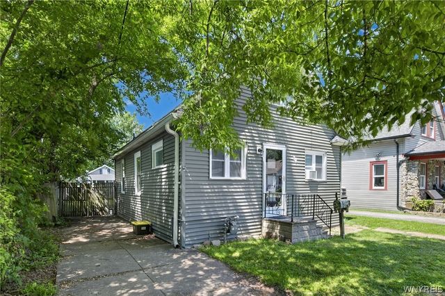 34 Loretta Street, Tonawanda, NY 14150
