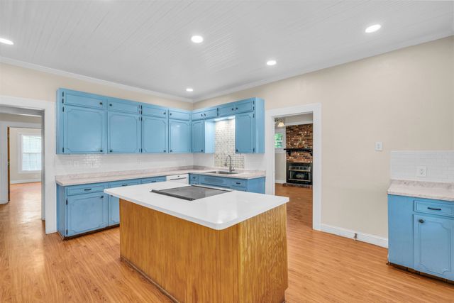 130 S Blackstock Road, Spartanburg, SC 29301