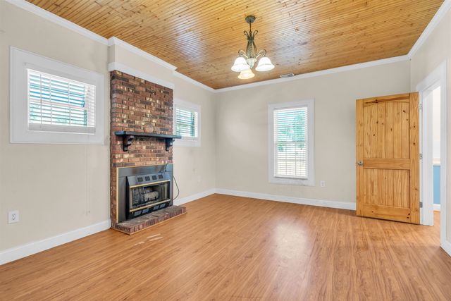 130 S Blackstock Road, Spartanburg, SC 29301